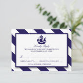 Nautische Streifen und blaues Schiff Hochzeit RSVP (Stehend Vorderseite)