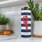 Nautische Streifen und Lobster | Monogramm Thermosbecher