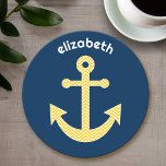 Nautische Verankerung mit Zickzack Navy-Yellow-Mus Runder Pappuntersetzer<br><div class="desc">Trendy and Preppy Patterns - Ein klassisches und elegantes Design mit Chevrons und einem Bereich,  um Ihren Namen oder Monogramm hinzuzufügen.</div>