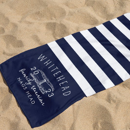 Nautischer Whale Schwanz Stripe Navy Monogram Strandtuch