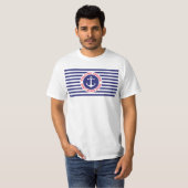 Nautisches Design mit Navy Stripes T-Shirt (Vorne ganz)