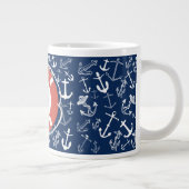 Nautisches Mongram Navy Blue Anchor Muster Jumbo-Tasse (Rechts)