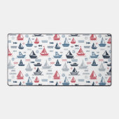 Nautisches Muster mit Segelbooten und Fischen Schreibtischunterlage (Vorderseite)