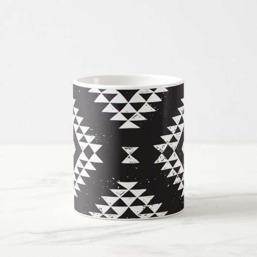 Navajo Geometric: Schwarz-weißes Stamm. Kaffeetasse (Mittel)