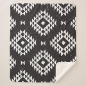Navajo Geometric: Schwarz-weißes Stamm. Sherpadecke (Vorderseite)