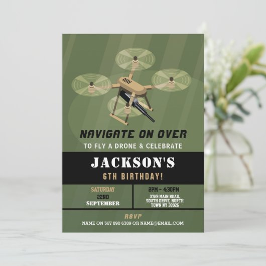 Navigate Drone Army Birthday Camouflage Einladung (Stehend Vorderseite)