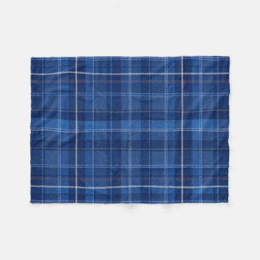 Navy and Royal Blue Plaid Pattern Fleecedecke (Vorderseite (Horizontal))