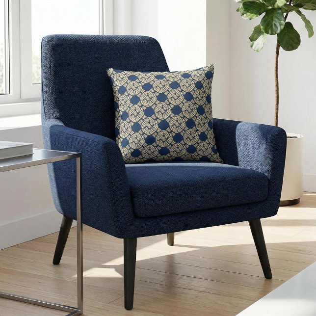 Navy Art Deco Interlaced Rope Pattern Kissen (Von Creator hochgeladen)