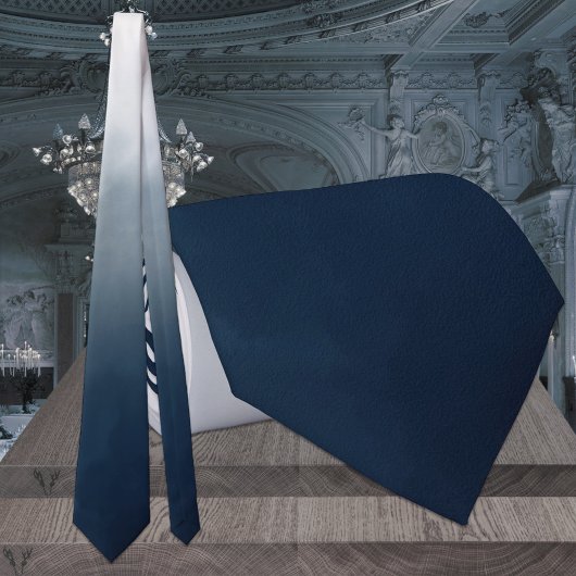 Navy bis Dusty Blue Ombre monochromatische Hochzei Krawatte