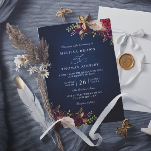Navy Blau Burgunderrot Florales QR-Code Hochzeit Einladung