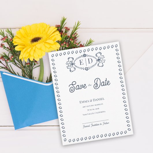 Navy Blau Crest Monogram Hochzeit Save the Date Ankündigungspostkarte