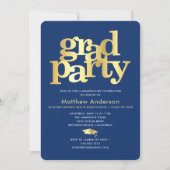 Navy Blau Gold Abschlusskappe Fett Typography Mini Einladung (Vorderseite)