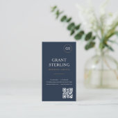 Navy Blau Logo QR Code Modern Professionell Visitenkarte (Stehend Vorderseite)