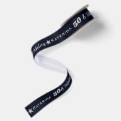 Navy Blau Silber Fabelhafter Geburtstag Satinband (Rückseite)