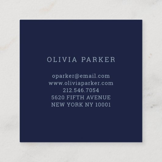 Navy Blau und Blush Pink Bloral Quadratische Visitenkarte (Rückseite)