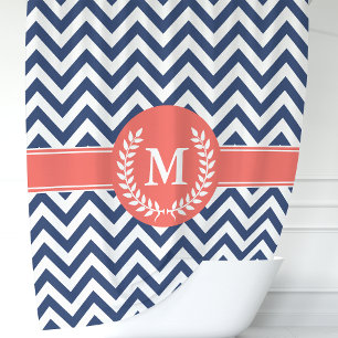 Navy Blau und Korallen Chevron Lorbeer Monogramm Duschvorhang