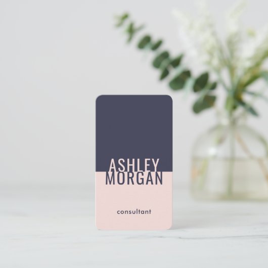 Navy Blau und Rosa Elegant Einfache moderne Vertik Visitenkarte (Stehend Vorderseite)