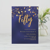 Navy blaue goldene Sterne 50. Geburtstag Luxus Einladung (Stehend Vorderseite)