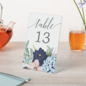 Navy Blooms Wedding Tischnummern Pedestal Sign Sockelschild (In SItu)