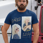 Navy Blue 2 Arted Foto Abschluss T-Shirt<br><div class="desc">Einfaches,  modernes Abschluss-Shirt mit zwei gewölbten Fotos,  auf marineblarem Hintergrund,  mit Goldvorlage,  die lautet: "UNSER GRAD,  IHR NAME,  IHRE SCHULE UND IHRE SCHULE,  UNIVERSITÄT ODER UNI". Die Stile und die Hintergrundfarbe des Schriftartes können geändert werden,  indem Sie nach der Personalisierung auf den entsprechenden Link klicken.</div>