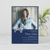 Navy Blue 30. Geburtstag Foto Einladung (Stehend Vorderseite)