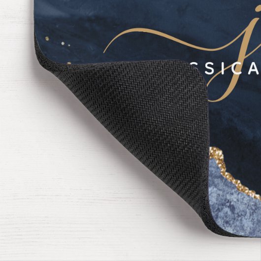 Navy Blue Agate Geode Gold Glitzer Script Monogram Mousepad (Ecke)