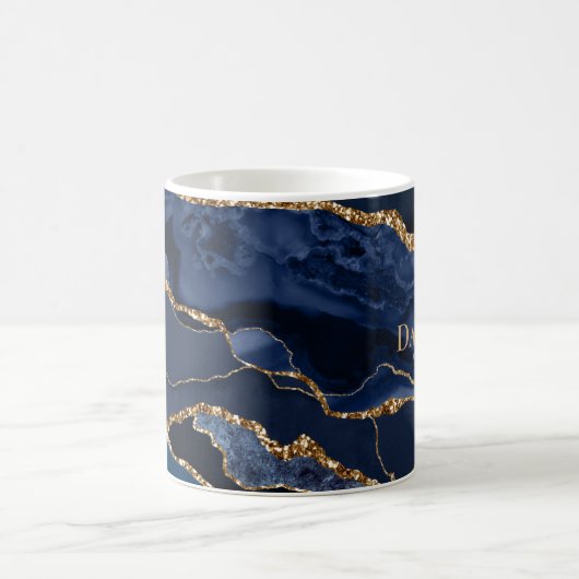 Navy Blue Agate Geode Monogram Modern Kaffeetasse (Mittel)