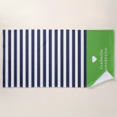 Navy Blue and Green Chic Stripes Heft Monogram Strandtuch (Vorderseite)