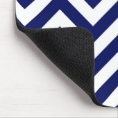 Navy Blue and White Large Zickzack ZigZag Muster Mousepad (Ecke)
