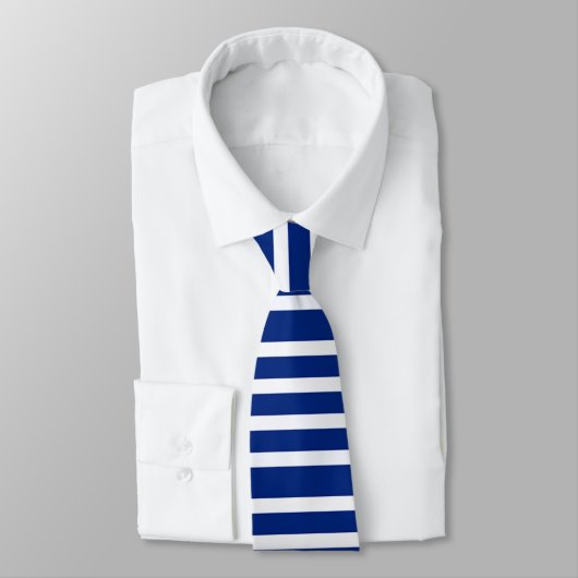Navy Blue and White Strip Krawatte (Gebunden)