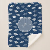 Navy Blue Antique Blätter Muster Monogram Sherpadecke (Vorderseite)