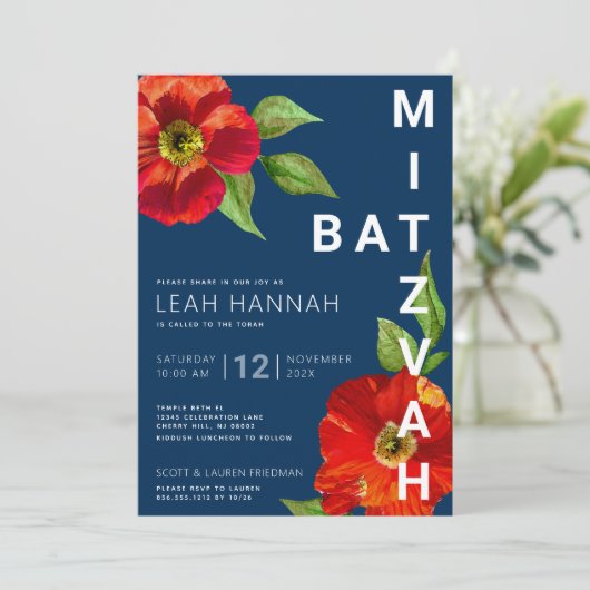 Navy Blue Bat Mitzvah Rote Flora Moderne Wasserfar Einladung (Stehend Vorderseite)