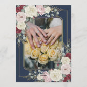 Navy Blue Blush Burgundy Floral Gold Frame Wedding Einladung (Rückseite)