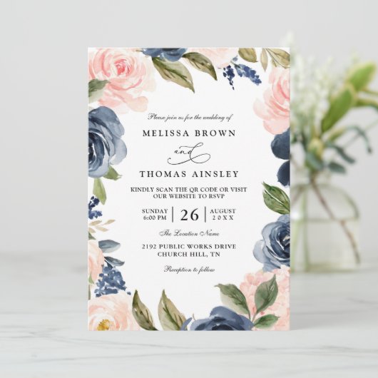 Navy Blue Blush Pink Rose Boho QR Code Wedding Einladung (Stehend Vorderseite)