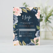 Navy Blue Blush Pink Rose Boho Wedding RSVP Karte (Stehend Vorderseite)