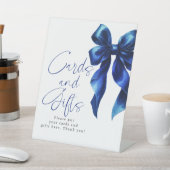 Navy Blue Bow Cards and Gifts Bridal Shower Sockelschild (In SItu)
