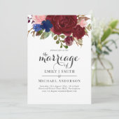 Navy Blue Burgundy Floral Bouquet Wedding Einladung (Stehend Vorderseite)