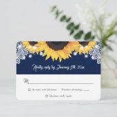 Navy Blue Burlap String Lights Sunflower Wedding RSVP Karte (Stehend Vorderseite)