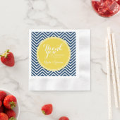 Navy Blue Chevrons mit Custom Yellow Monogram Serviette (Beispiel)