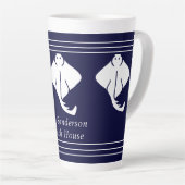 Navy Blue Coastal Nautical Stingray Manta Ray Milchtasse (Rechte Ecke)