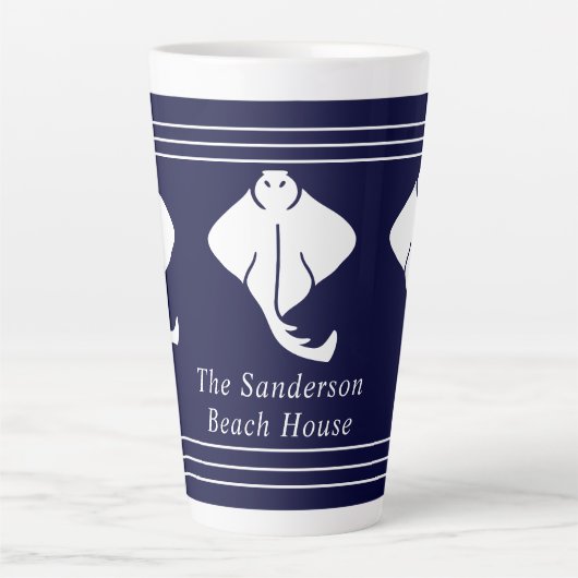 Navy Blue Coastal Nautical Stingray Manta Ray Milchtasse (Vorderseite)