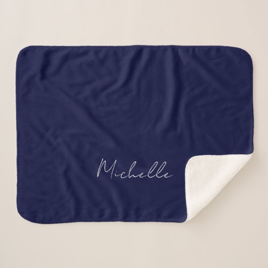 Navy Blue Color Schlicht Moderne Namenskalligraphi Sherpadecke (Vorderseite (Horizontal))