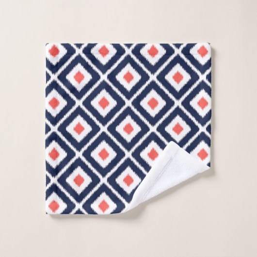 Navy Blue, Coral, White Ikat Diamond Pattern Badhandtuch Set (Waschlappen)