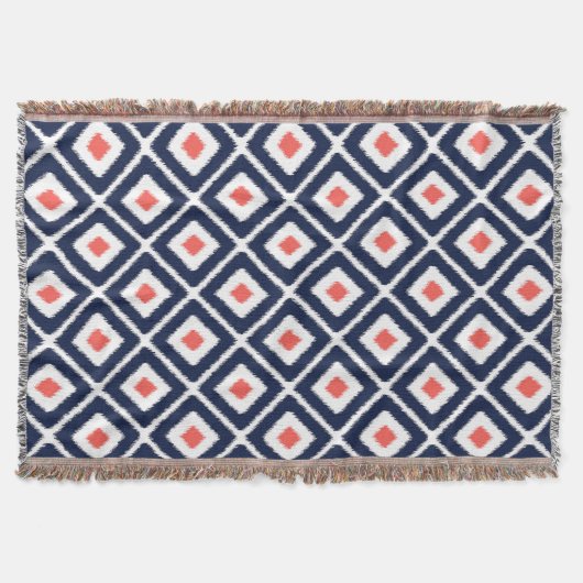 Navy Blue, Coral, White Ikat Diamond Pattern Decke (Vorderseite)