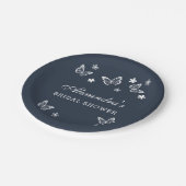 Navy Blue Daisy White Butterfly Brautparty Pappteller (Schrägansicht)