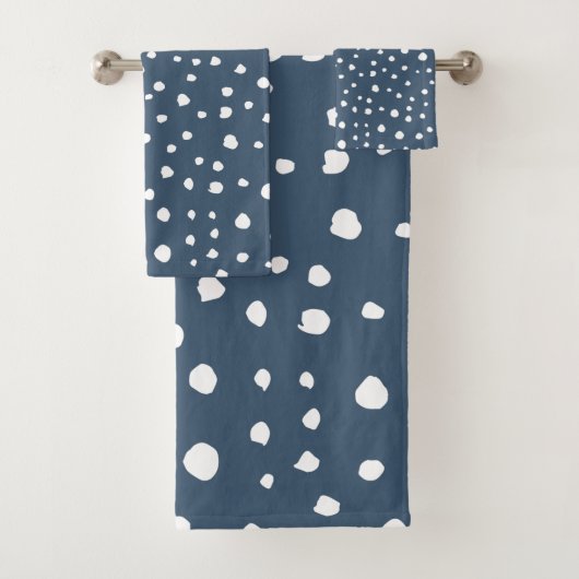 Navy Blue Dalmatian Spots, Dalmatian Dots, Dotted Badhandtuch Set (Insitu)