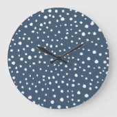 Navy Blue Dalmatian Spots, Dalmatian Dots, Dotted Große Wanduhr (Vorderseite)