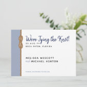 ⚓️ Navy Blue & Dusty Blue Bying The Knot Nautical Save The Date (Stehend Vorderseite)
