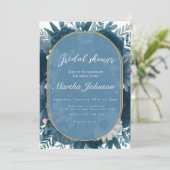 Navy Blue Floral Arrangement Brautparty Einladung (Stehend Vorderseite)