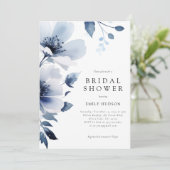 Navy Blue Floral Brautparty Einladung (Stehend Vorderseite)